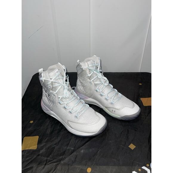 New Women’s Sz 9 Under Armour Highlight Ace Volleyball Shoes 3024042-100 - Picture 4 of 11